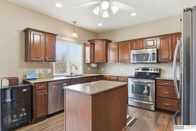 13702 Leona Lane, Bellevue, NE 68123