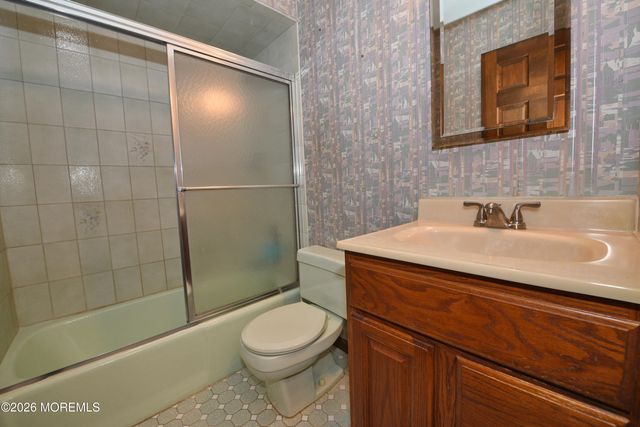 1412 Chicopee Avenue, Point Pleasant, NJ 08742