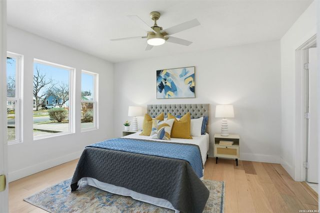 2038 W Woodlawn, San Antonio, TX 78201