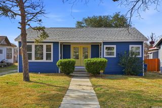 2038 W Woodlawn, San Antonio, TX 78201