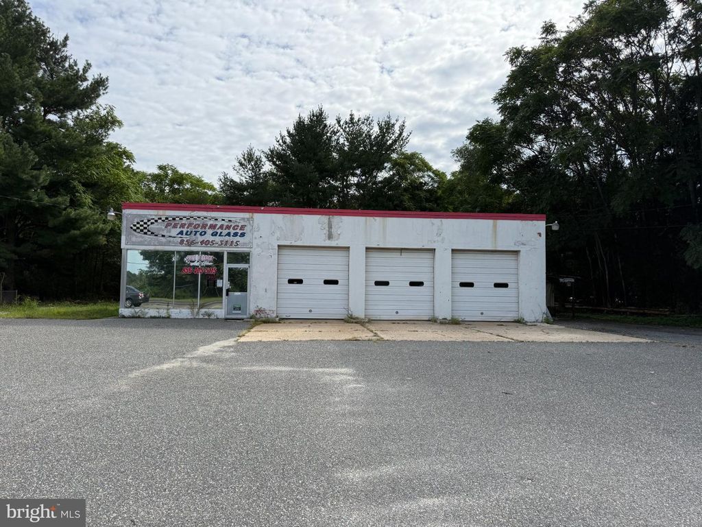2481 N DELSEA DR, VINELAND, NJ 08360 — exterior