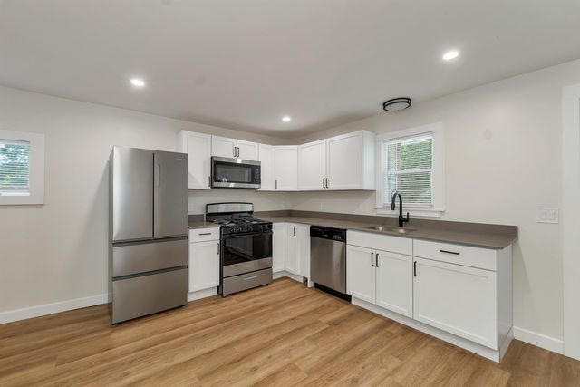 456 N State Street, Concord, NH 03301