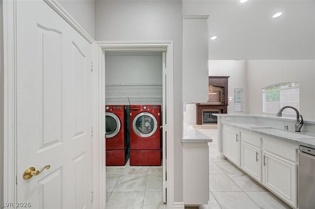 933 Bannockburn Street, Las Vegas, NV 89145