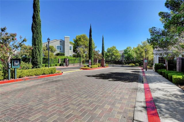 933 Bannockburn Street, Las Vegas, NV 89145