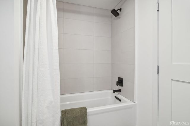 52 Kirkwood Avenue 219, San Francisco, CA 94124