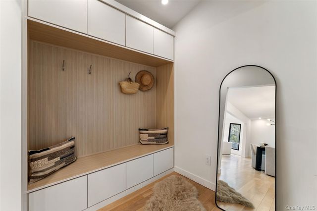 7 Windsong Road, Ardsley, NY 10502