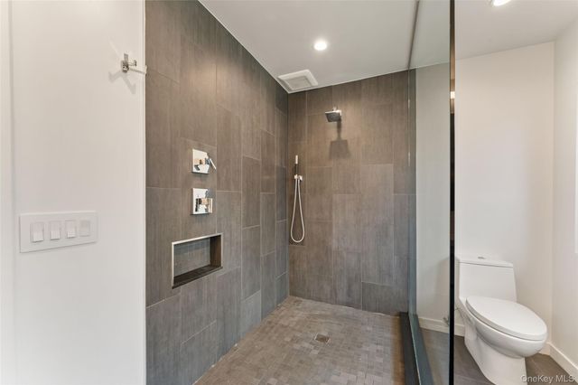 7 Windsong Road, Ardsley, NY 10502