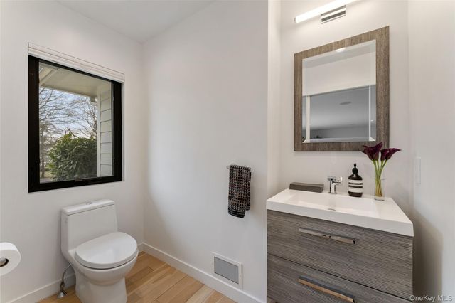 7 Windsong Road, Ardsley, NY 10502