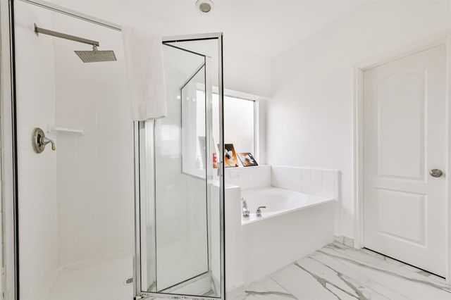 4113 Oak Point Drive, Pearland, TX 77581