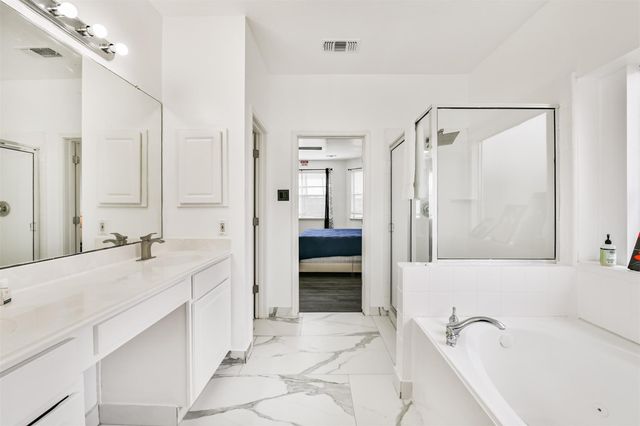 4113 Oak Point Drive, Pearland, TX 77581