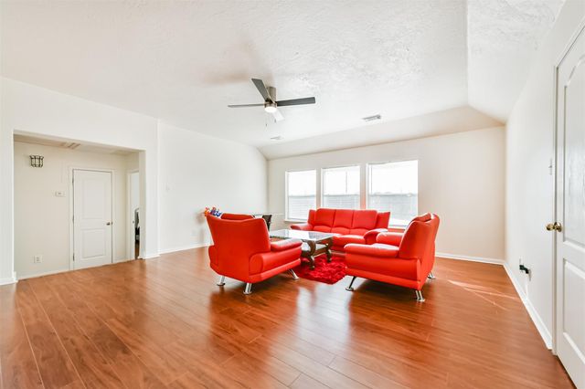 4113 Oak Point Drive, Pearland, TX 77581