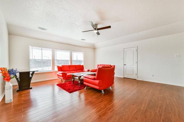 4113 Oak Point Drive, Pearland, TX 77581