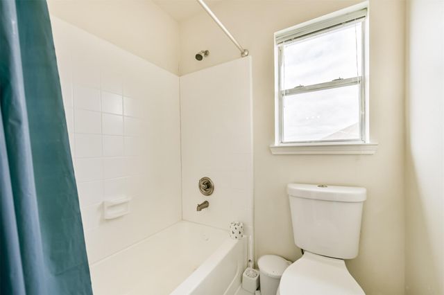 4113 Oak Point Drive, Pearland, TX 77581