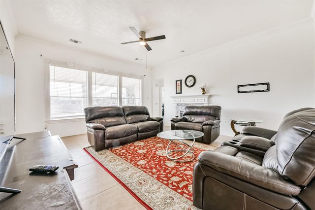 4113 Oak Point Drive, Pearland, TX 77581