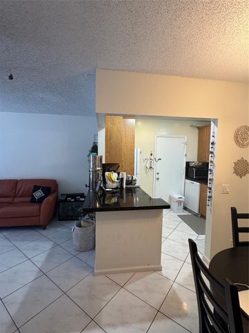 2220 NE 68th Street 1031, Fort Lauderdale, FL 33308