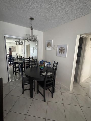 2220 NE 68th Street 1031, Fort Lauderdale, FL 33308