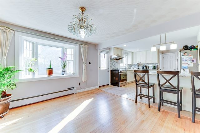 356 Quarry St, Quincy, MA 02169