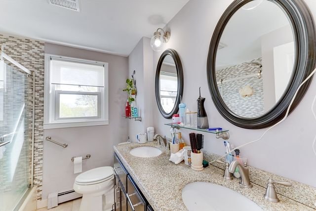356 Quarry St, Quincy, MA 02169