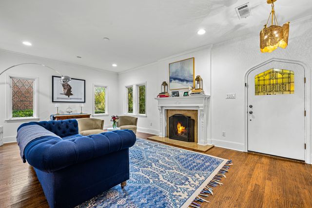 5338 Mercedes Avenue, Dallas, TX 75206