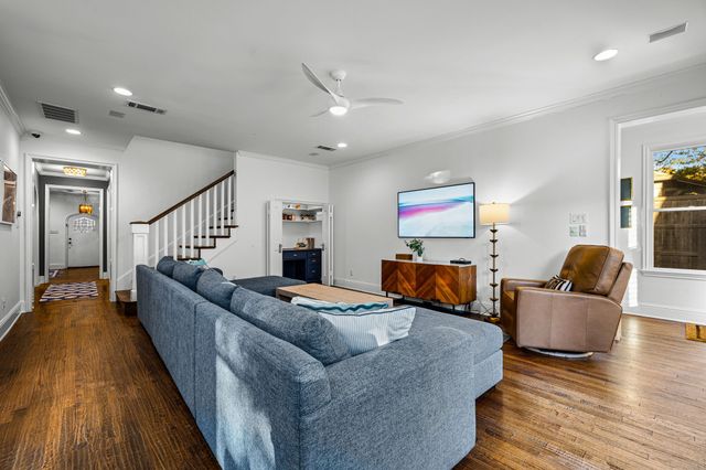 5338 Mercedes Avenue, Dallas, TX 75206