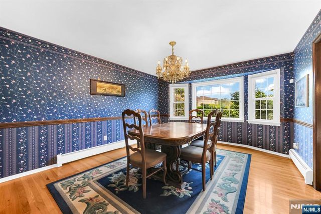 16 Avalon Drive, Montville Township, NJ 07045