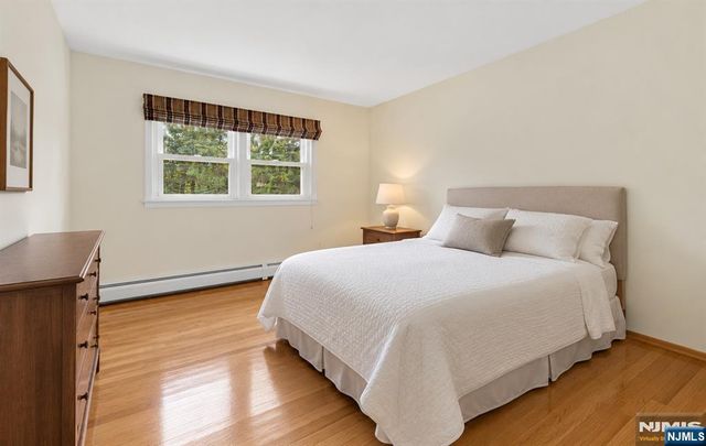 16 Avalon Drive, Montville Township, NJ 07045