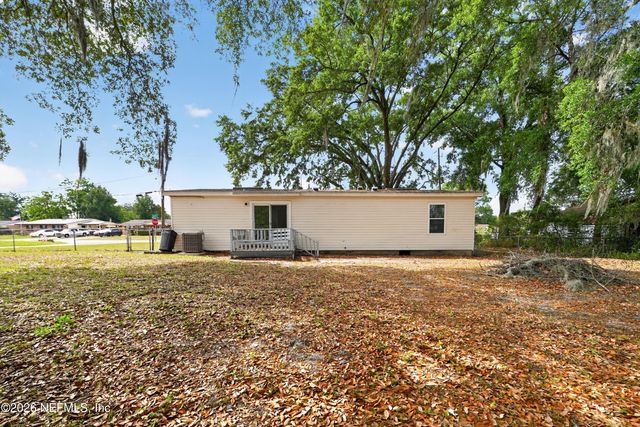 7807 KNOLL Drive N, Jacksonville, FL 32221