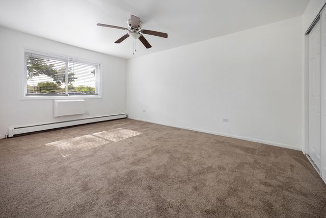 2214 S Goebbert Road 178, Arlington Heights, IL 60005