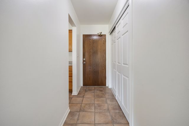 2214 S Goebbert Road 178, Arlington Heights, IL 60005