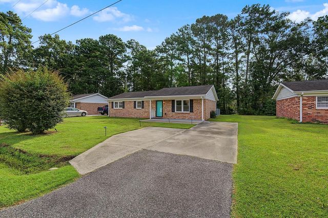 5660 Dogwood Circle, Myrtle Beach, SC 29588