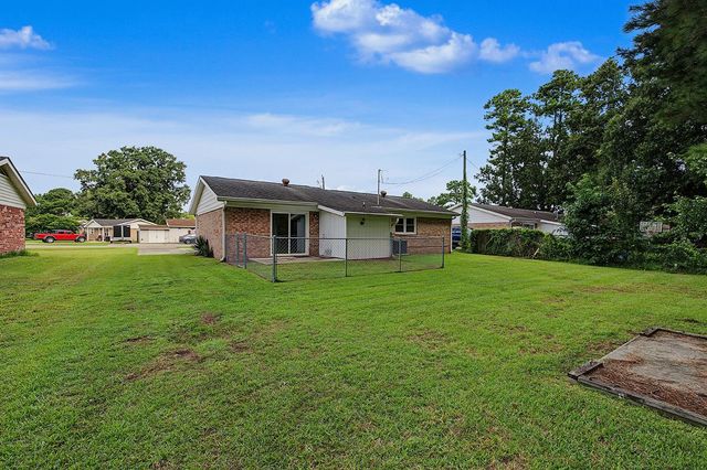 5660 Dogwood Circle, Myrtle Beach, SC 29588