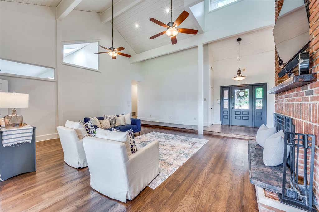 9204 Mill Hollow Drive, Dallas, TX 75243