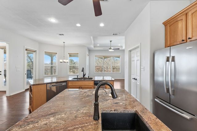 7031 Ridge Place Circle, Tyler, TX 75703