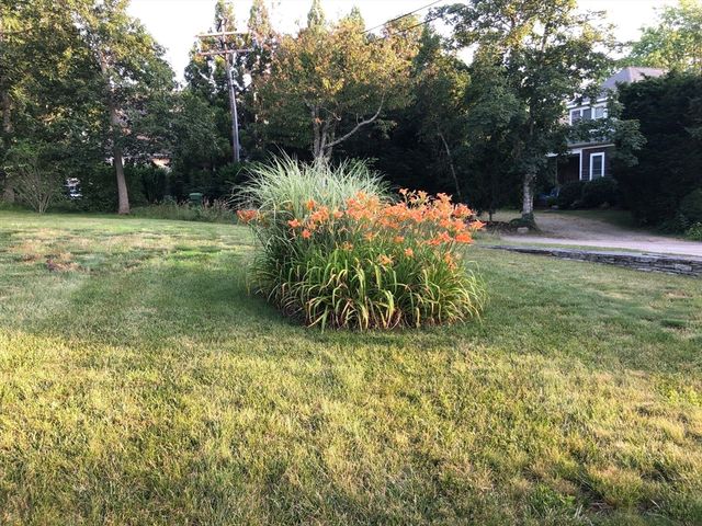 42 Partridge Cir, Brewster, MA 02631