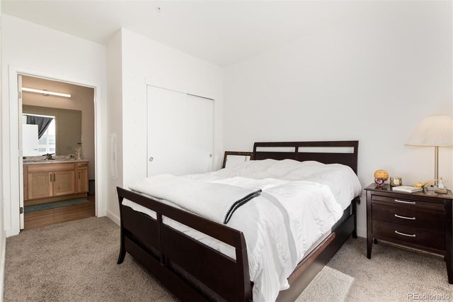 5702 Central Park Boulevard 306, Denver, CO 80238