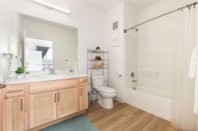 5702 Central Park Boulevard 306, Denver, CO 80238