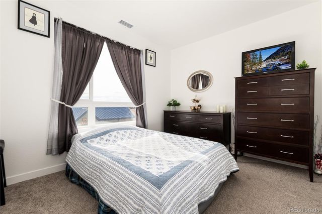 5702 Central Park Boulevard 306, Denver, CO 80238