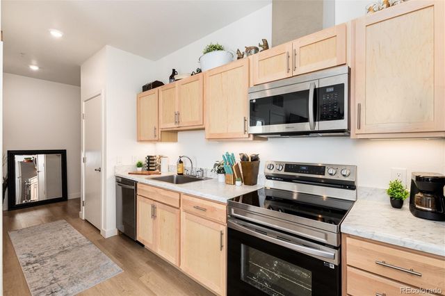 5702 Central Park Boulevard 306, Denver, CO 80238