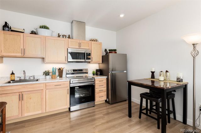 5702 Central Park Boulevard 306, Denver, CO 80238