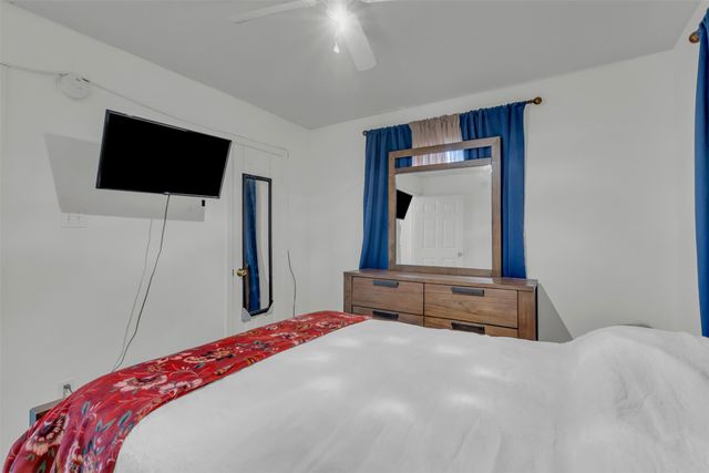 929 Hall Street, Lancaster, TX 75146