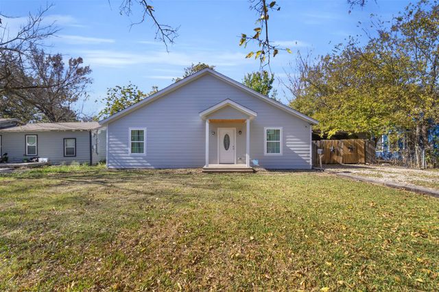 929 Hall Street, Lancaster, TX 75146