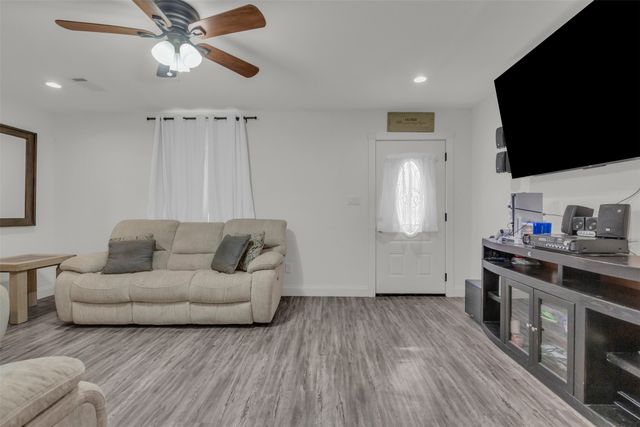 929 Hall Street, Lancaster, TX 75146