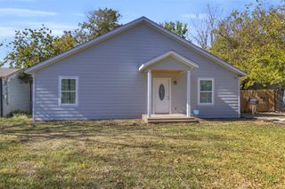 929 Hall Street, Lancaster, TX 75146