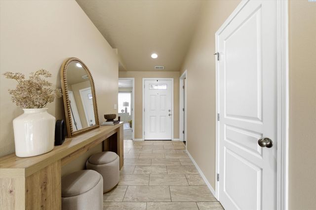 6416 Three Rivers Dr, Pasco, WA 99301