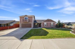 6416 Three Rivers Dr, Pasco, WA 99301