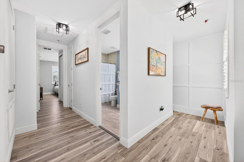 Image 13 of property listing at 10403 BELFRY CIRCLE, Orlando, FL 32832