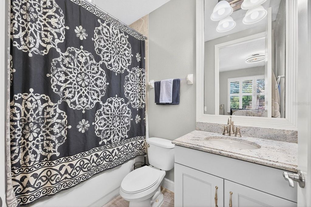 Image 19 of property listing at 10403 BELFRY CIRCLE, Orlando, FL 32832