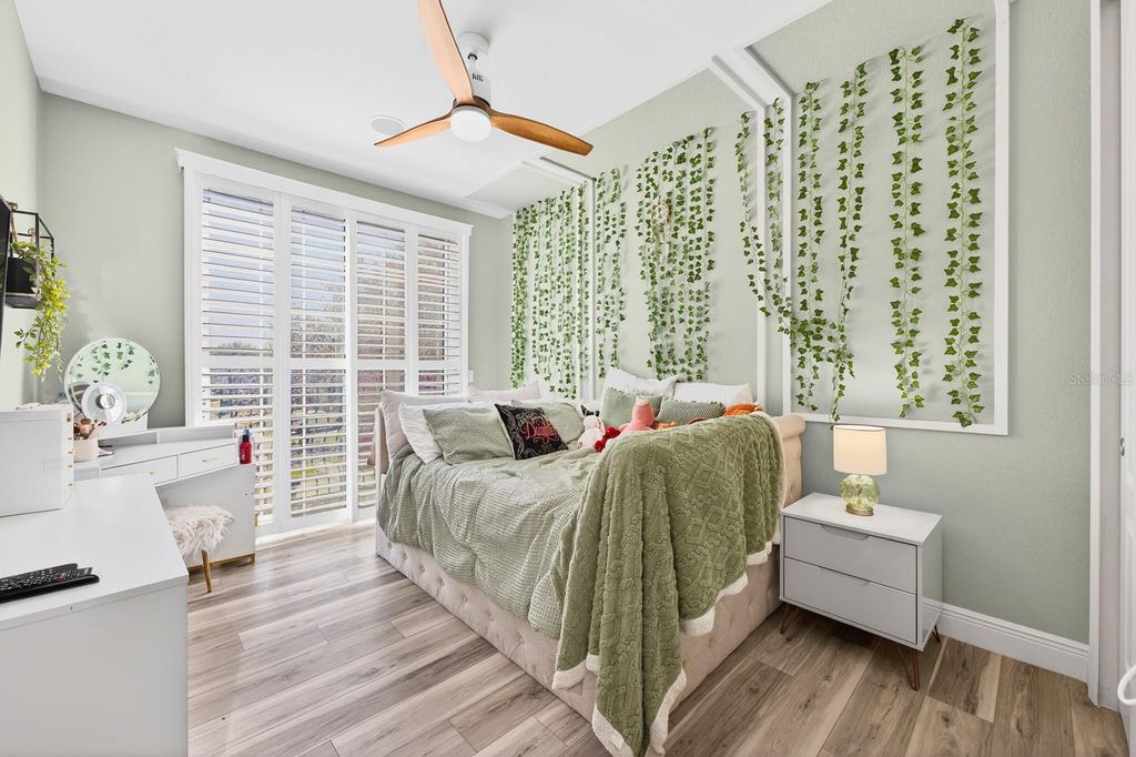 Image 20 of property listing at 10403 BELFRY CIRCLE, Orlando, FL 32832