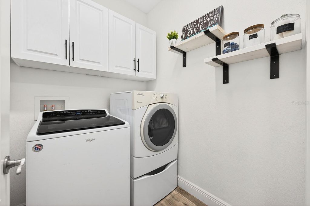 Image 23 of property listing at 10403 BELFRY CIRCLE, Orlando, FL 32832