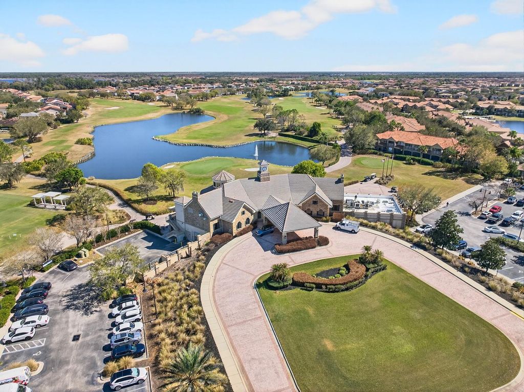 Image 33 of property listing at 10403 BELFRY CIRCLE, Orlando, FL 32832